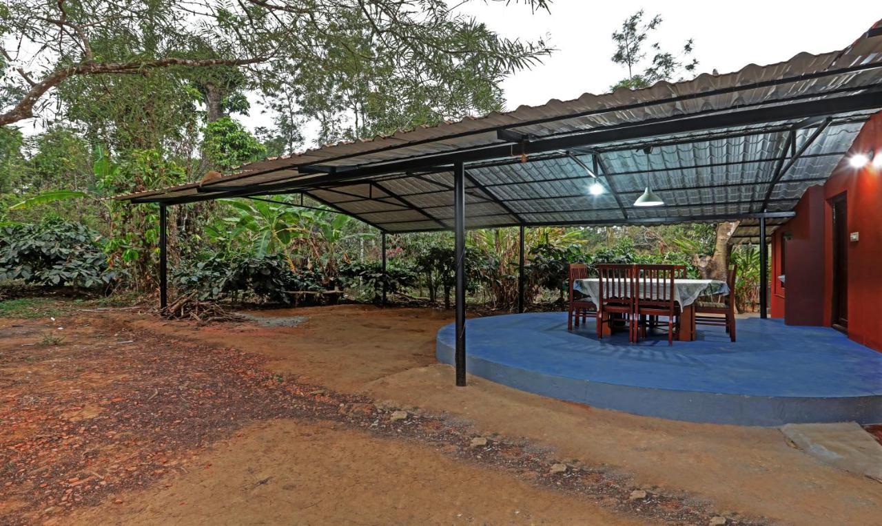 Hotel Allaranda Homestay Madikeri Bagian luar foto