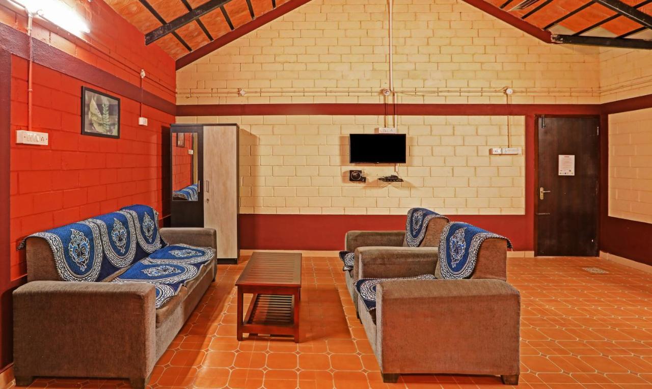 Hotel Allaranda Homestay Madikeri Bagian luar foto
