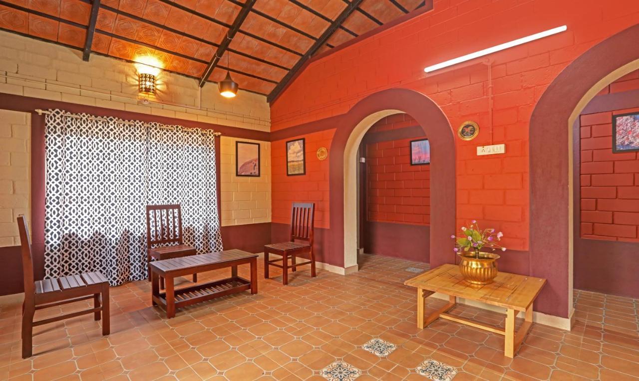 Hotel Allaranda Homestay Madikeri Bagian luar foto